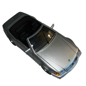 Welly Mercedes MS 500 SL Die Cast Scale 1/24 Car